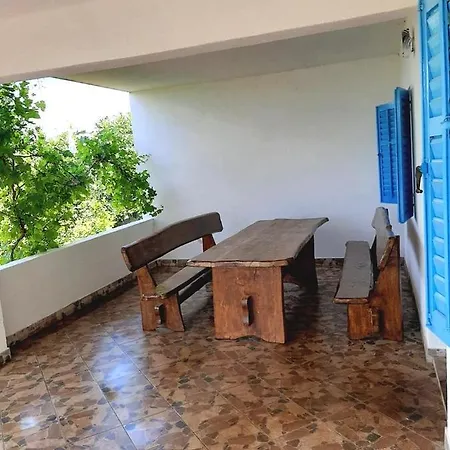 Nyaraló House